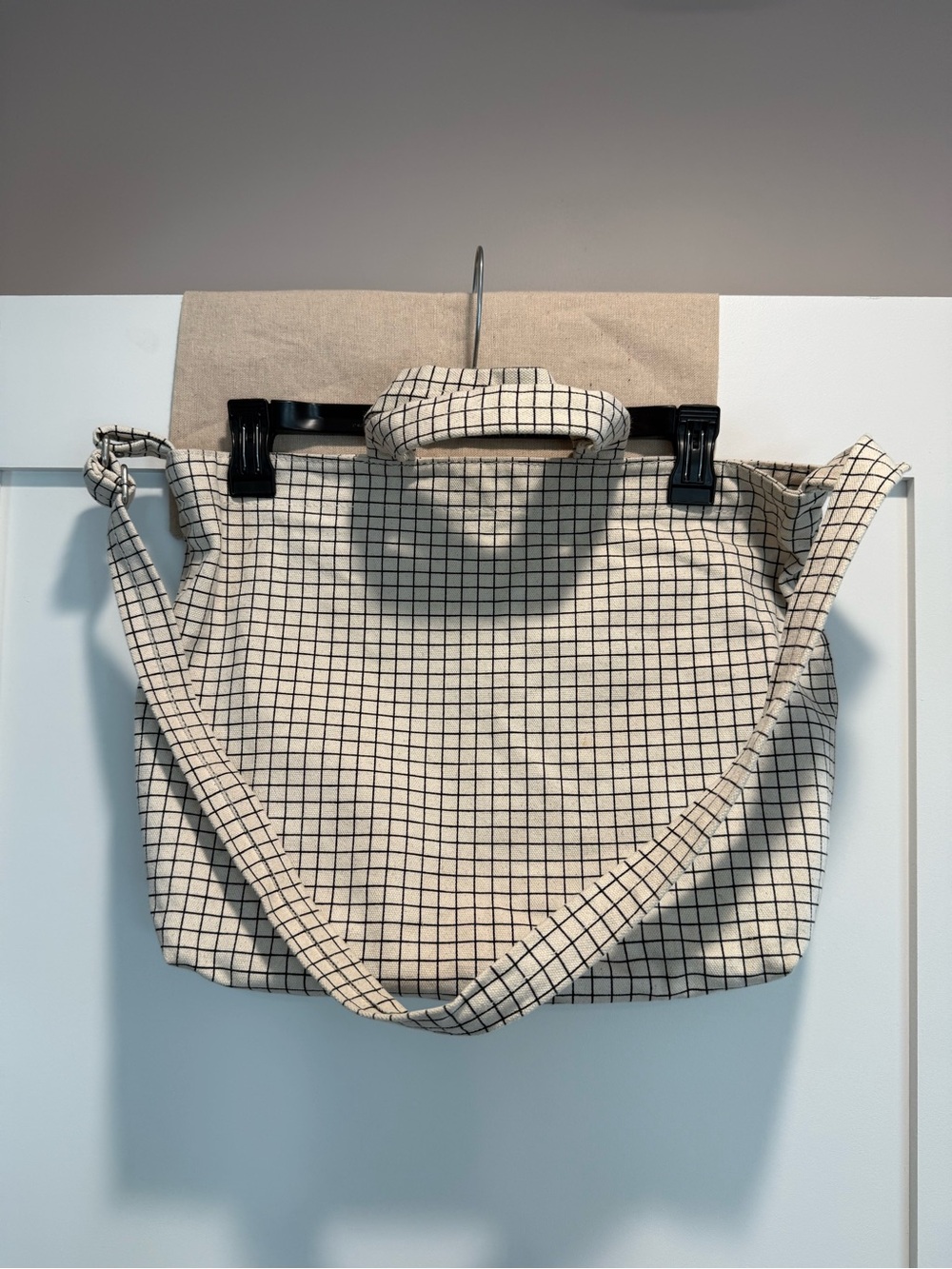 BAGGU Cream Canvas Grid Tote with Adjustable Strap